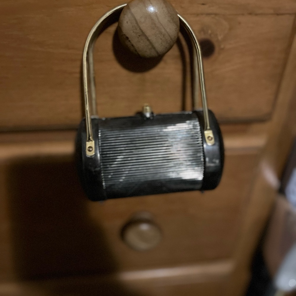 Vintage! Oval shoulder handbag